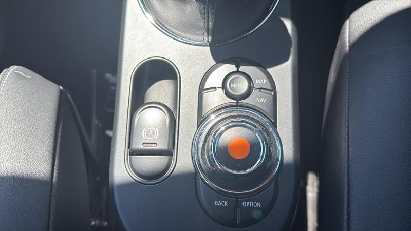 MINI Electric Hatch Photo cohere-2e6f5eef54f5be7c0f216961b7e4bece9bede330.jpg
