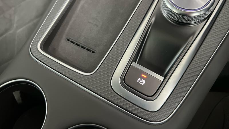 MG MGS6 EV Photo cohere-2e7797c59fc00e086304b9696acc8de944d312c9.jpg