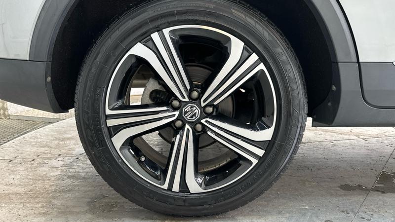 MG MG ZS Photo cohere-2ea792dfff3d3fa496cbe33092a60351bd604eee.jpg