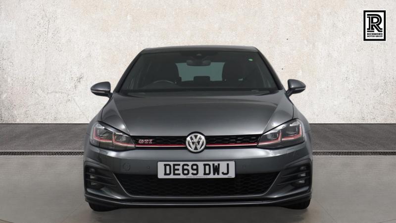 Volkswagen GOLF Photo cohere-2eacefa0401251c4e5a53133e03a4b1e0fbc8a94.jpg