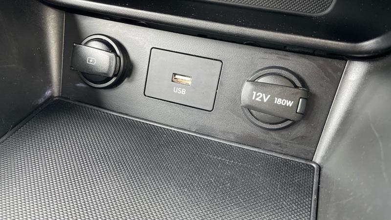 Hyundai KONA Photo cohere-2ebbaa2b956f4fbcaae8609e36577240db8a7a88.jpg