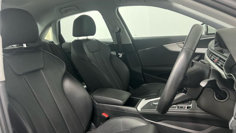 Audi A4 Photo cohere-2f459627f79d572c39638fec7331256289f366ee.jpg