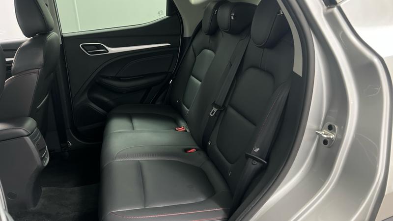 MG ZS Photo cohere-2f91d310cb13755802b460c0d633081bbc7d8294.jpg