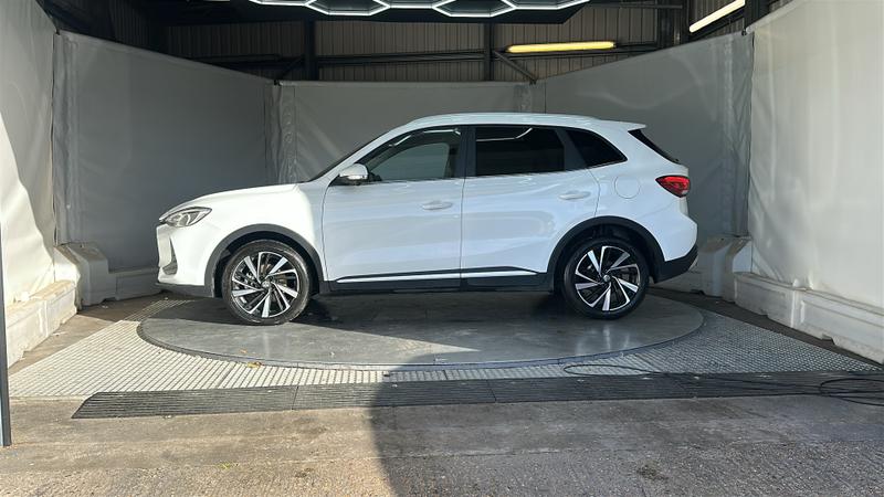 MG ZS Hybrid+ Photo cohere-2ffe0c03830ae40e629adb19392b52856180cd47.jpg