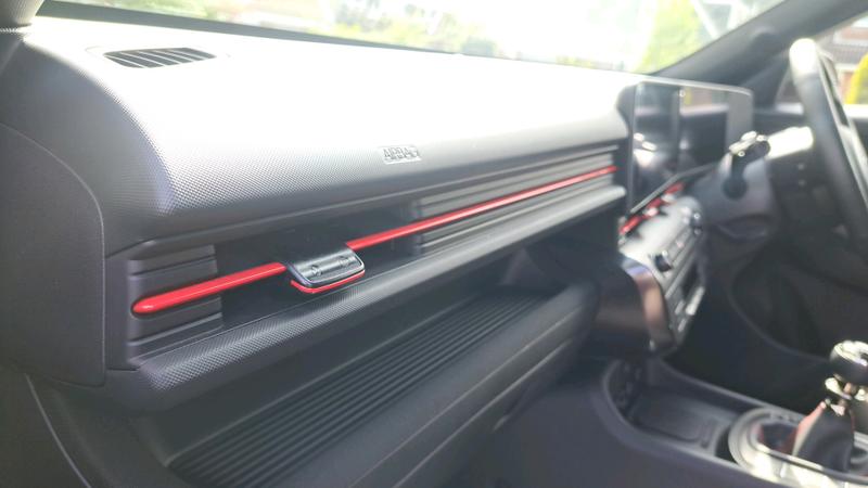 Hyundai KONA Photo cohere-302bb47e9c5873c02798aa5a2c93c2d8f951c9a8.jpg