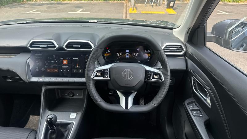 MG MG ZS Photo cohere-305d98b9cbdf7e64a4f615a09b2c7c279965d398.jpg