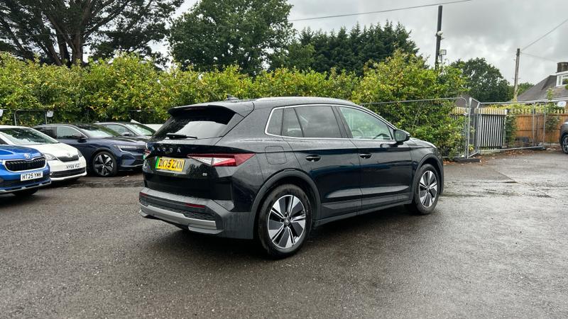 Skoda ELROQ Photo cohere-306802e064418877f1b4710b394e25c9cc52b132.jpg