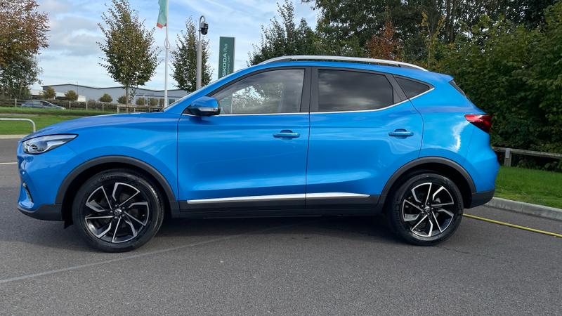 MG ZS Photo cohere-30b529916f7d588a796f2ea3ff7afb9b83a1a5ce.jpg