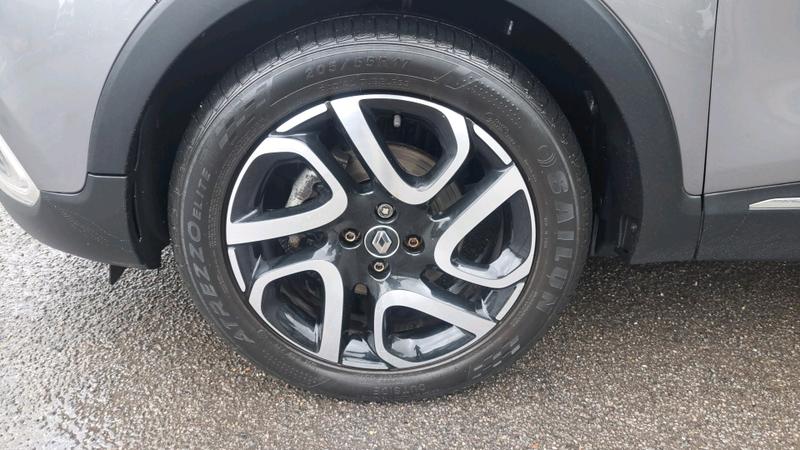 Renault Captur Photo cohere-30c271e3d78e66d611b7d6ff9c8f3a992fb6fbef.jpg
