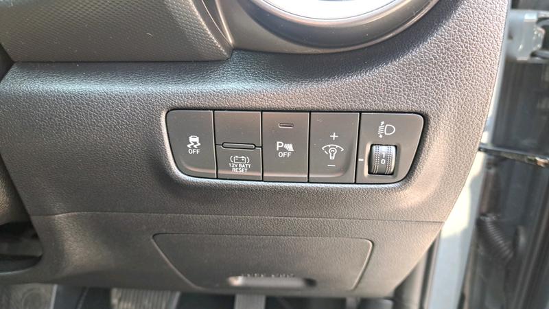 Hyundai KONA Photo cohere-3179681e357c76c54a7442bff96fdfb3f8c62a15.jpg