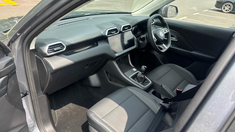 MG MG ZS Photo cohere-32225245059bf1c8eaf8d57d8d9d17dc70504323.jpg