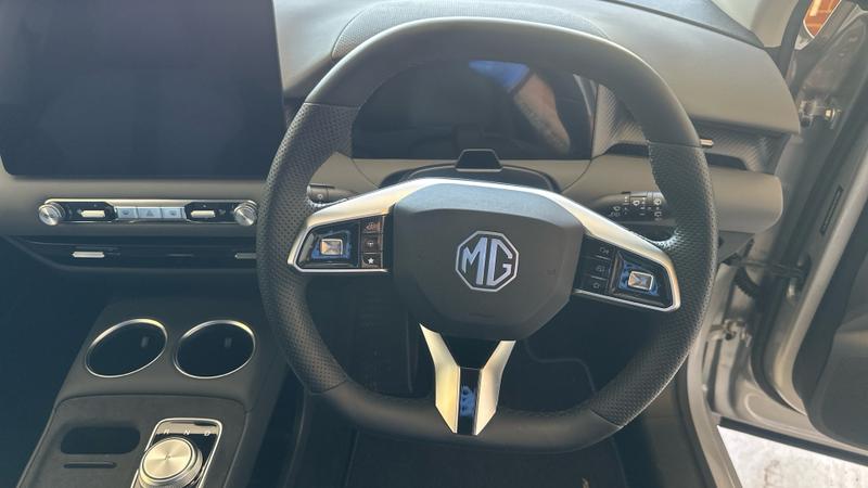 MG MGS5 EV Photo cohere-32509ed81d9cfffd45c18cb86f3c0709003c2cea.jpg