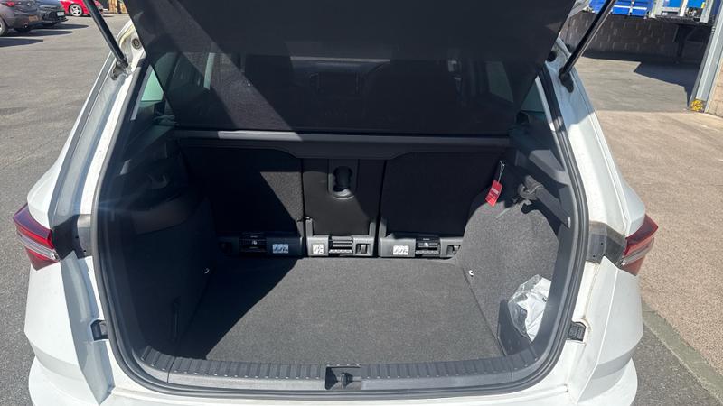 Skoda KAROQ Photo cohere-32d6178e78e15cbb046ab8ced15f6883d3bc5aca.jpg