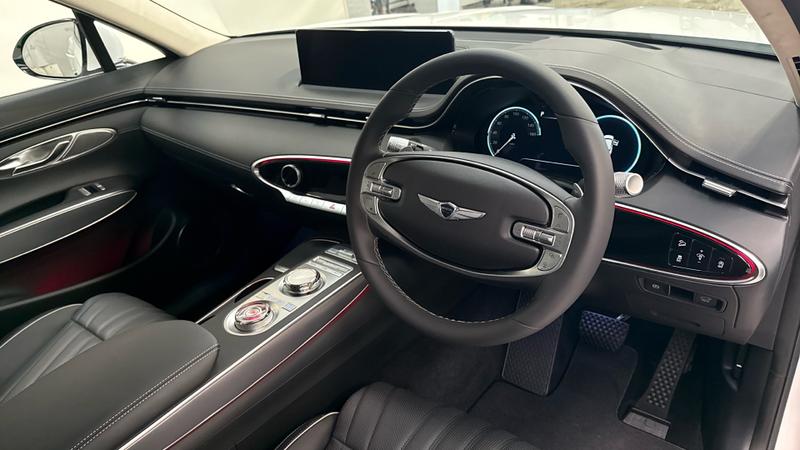 Genesis GV70 Photo cohere-32ebda50408bbcc0acd40d0e5514b72985376de0.jpg