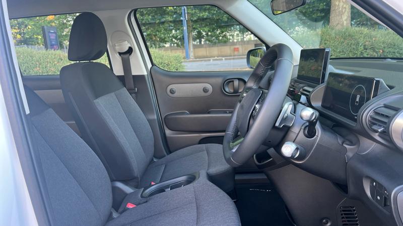 Hyundai INSTER Photo cohere-333001a6eeed3fdb879df664bd7f92d1d4a54ad6.jpg