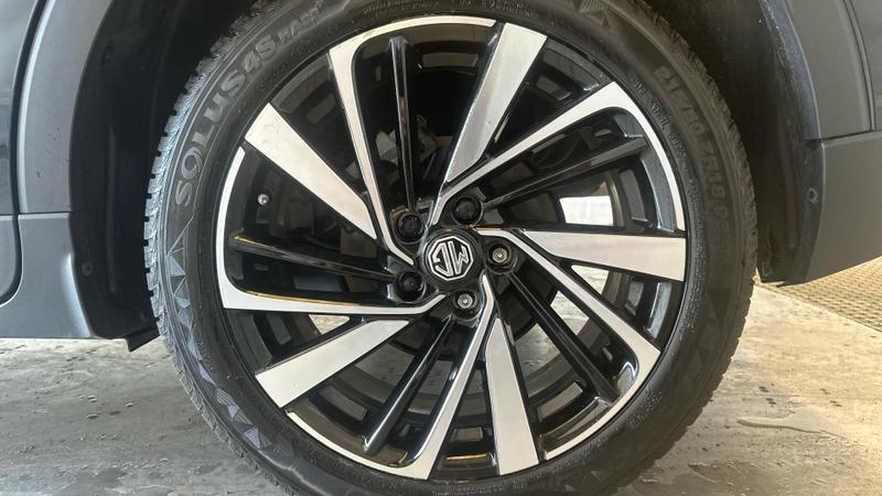 MG ZS Hybrid+ Photo cohere-33372d954e3e450c5afd0595955c4e6a192957e4.jpg