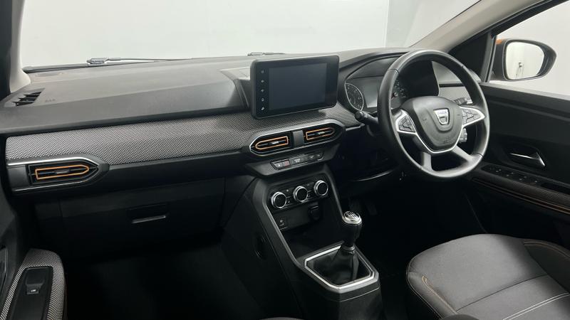 Dacia SANDERO STEPWAY Photo cohere-3350d69f9b396342dfe819d7d8e32f892170875f.jpg