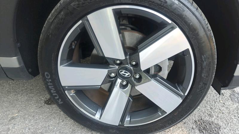 Hyundai Santa Fe Photo cohere-344b90f0f387848f3be24f3cd0eabf71fe752374.jpg