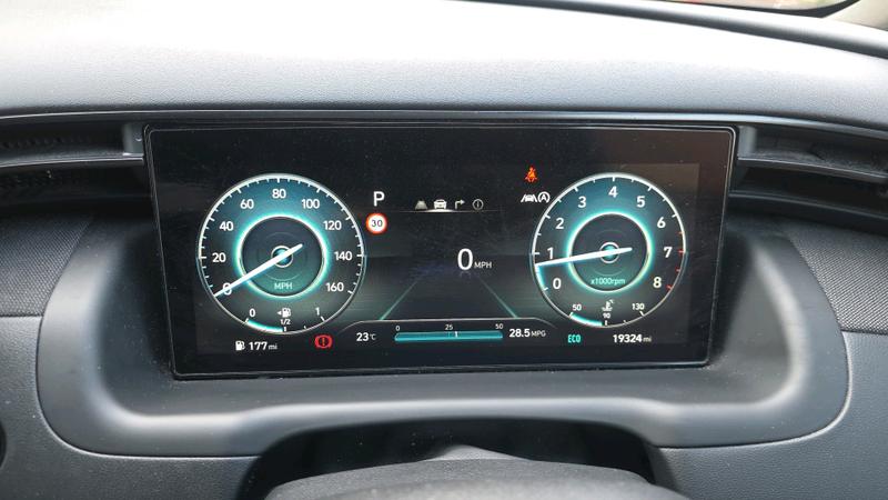 Hyundai TUCSON Photo cohere-346f63b797e5f78779d73979a7f39cb2417bf992.jpg
