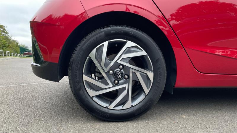 Hyundai i20 Photo cohere-3504b6923d2718fde362195ba8b8a982bd487d57.jpg