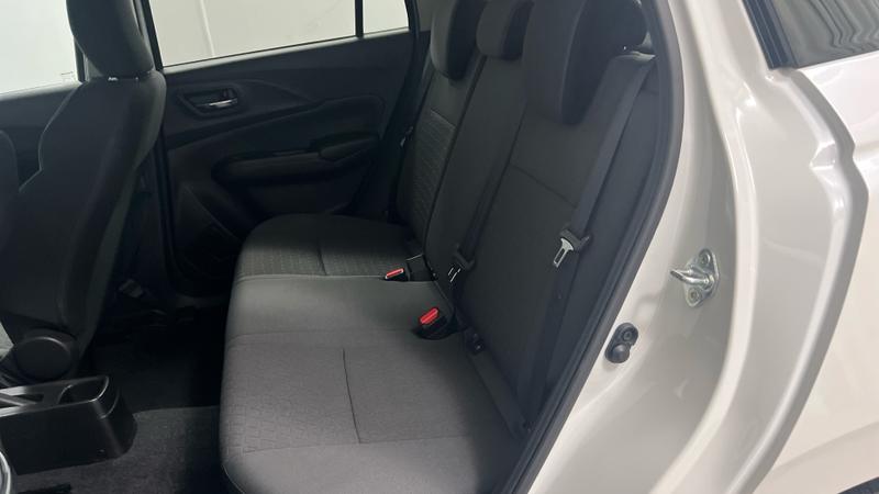 Suzuki SWIFT Photo cohere-350fa92e1ff3717632caf71ea1c15e8b839085e8.jpg
