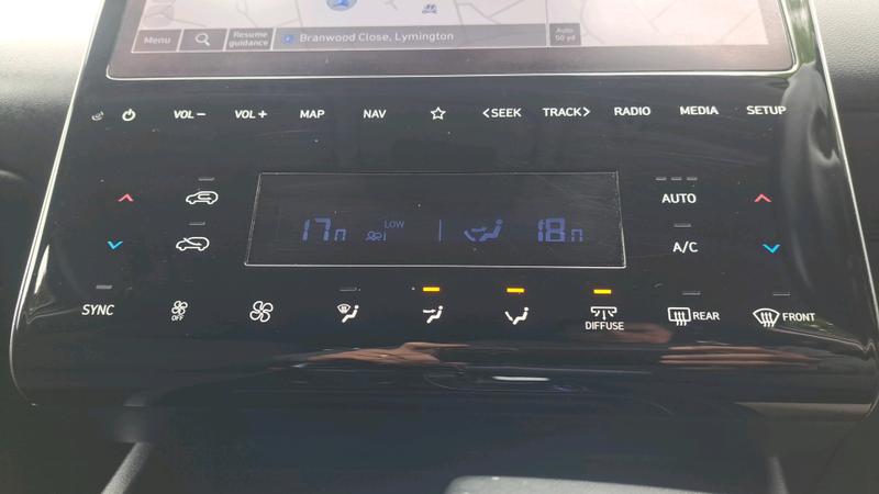 Hyundai TUCSON Photo cohere-35a495168635ce18400cd81f03bb60da78e98ba9.jpg