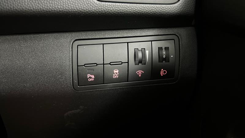 Kia Venga Photo cohere-362f695c4704c3d6be4bd6297af062353b165aee.jpg