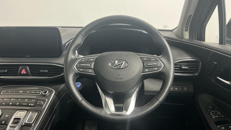 Hyundai Santa Fe Photo cohere-36b7505ef69e12f37fda3d610c9266c1f9a6591f.jpg