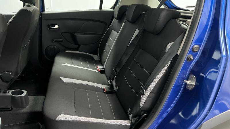 Dacia SANDERO STEPWAY Photo cohere-370aa9839ecc51f26f4d4d4600f9f7fa1b0d0ad0.jpg