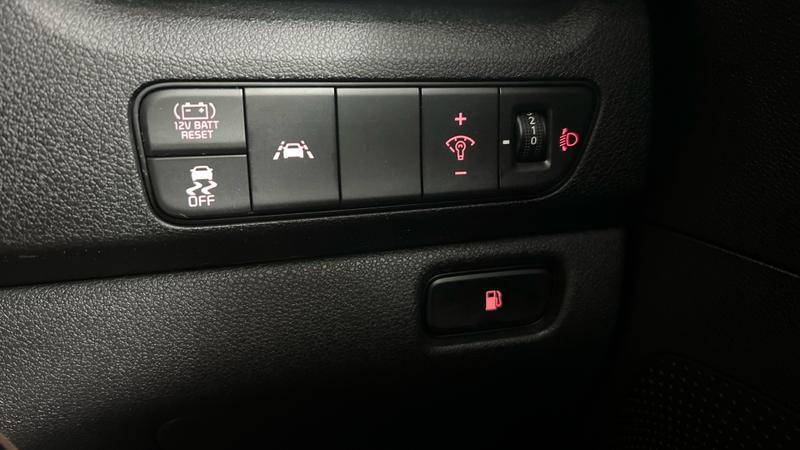 Kia NIRO Photo cohere-3878844ba57cb7fe5c1743d7dd7b4aad2fd9b5da.jpg
