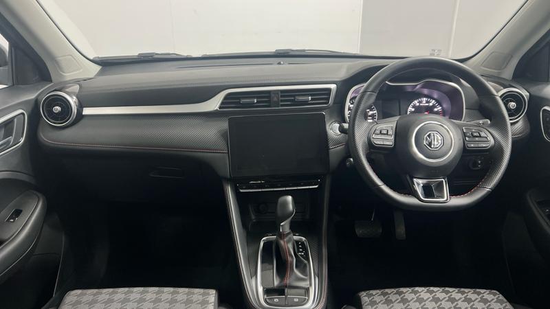 MG ZS Photo cohere-389b97258f8a5a3609edbff9f6b707618f8b9be5.jpg