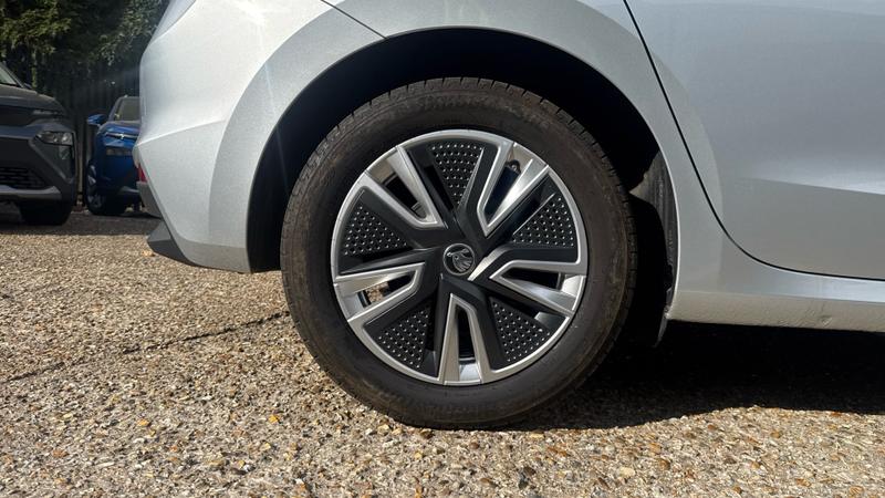 Skoda FABIA Photo cohere-38c1d9595cd30f70cac4fada7e2942609fb69ab3.jpg