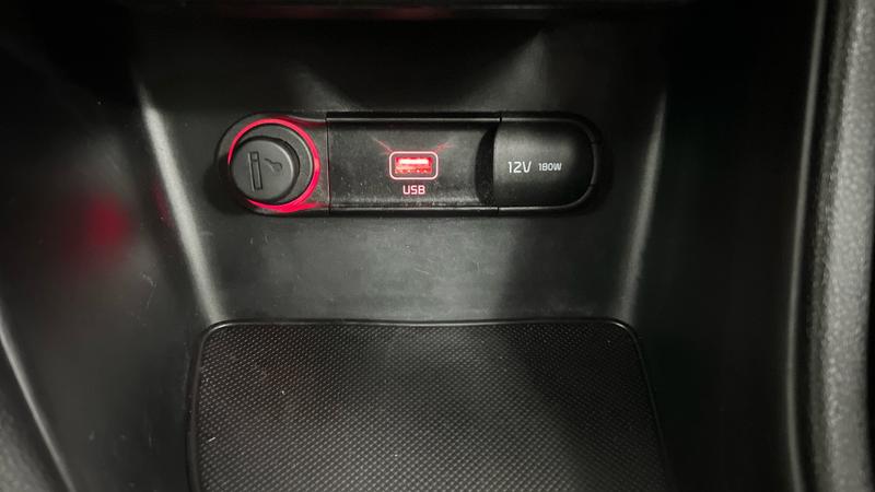 Kia Sportage Photo cohere-38f4b6bfae1b6561724dec88c8885b4f2c468c91.jpg