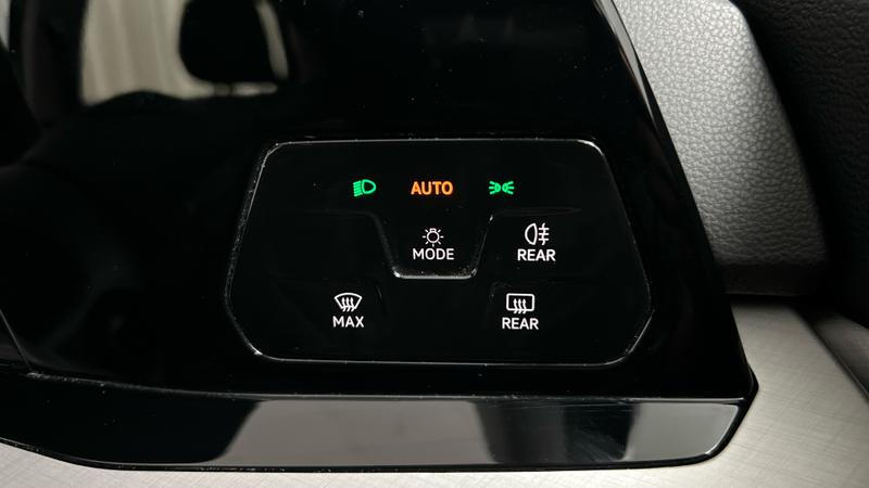 Volkswagen Golf Photo cohere-39bb3e2b845fe49f2b7eb36d4bed7c3dfa694971.jpg