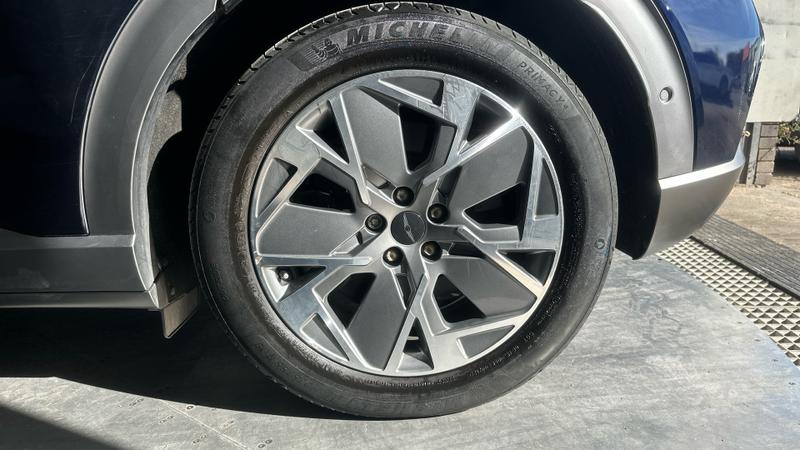 Genesis GV60 Photo cohere-3a09adce4816eca9e0b0420085af016a7da720b8.jpg