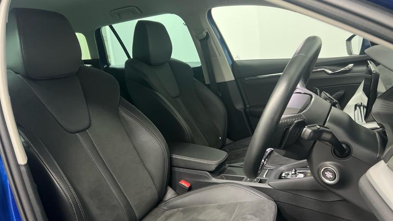 Skoda OCTAVIA Photo cohere-3add89fdf5569e0a77101bebb6ac7598f1bff632.jpg