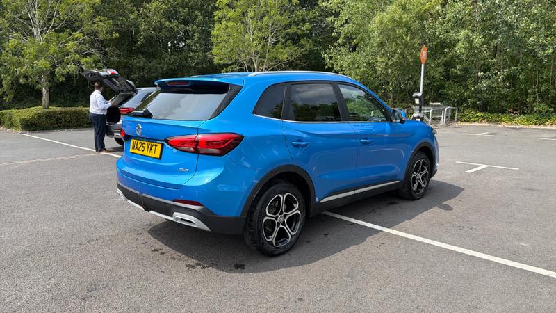 MG MG ZS Photo cohere-3b1af2f83f59f9569b04d6f65bbde9a59b6da646.jpg