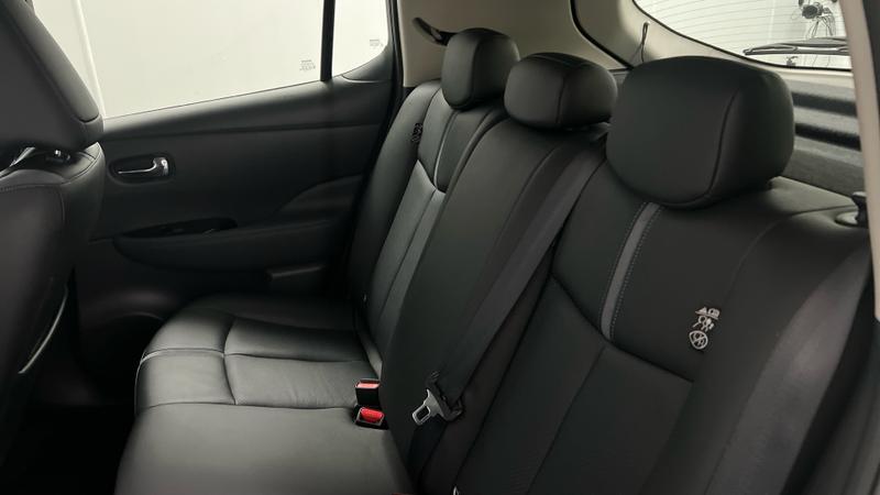 Nissan LEAF Photo cohere-3b5442db470d030b01db4102767a8ddff3cfab97.jpg