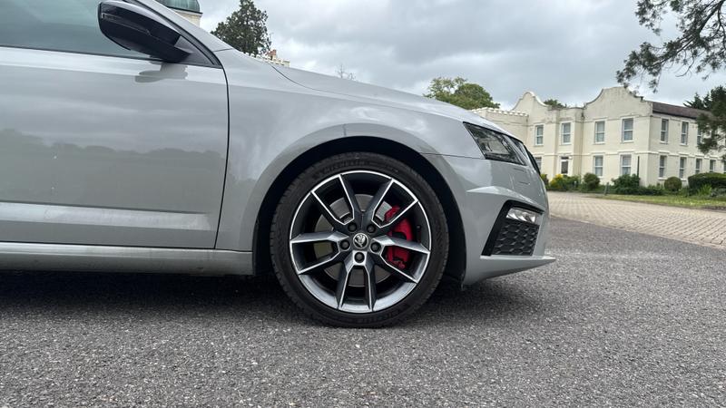 Skoda Octavia Photo cohere-3b8b7598cc8213fc876e39593f76be69f78c8c20.jpg