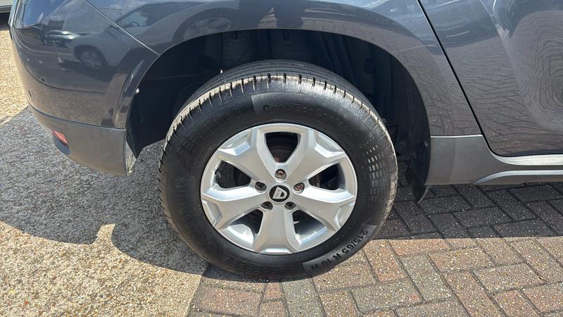Dacia Duster Photo cohere-3c22dfa5c244a04739c4400119e869c7733e2853.jpg