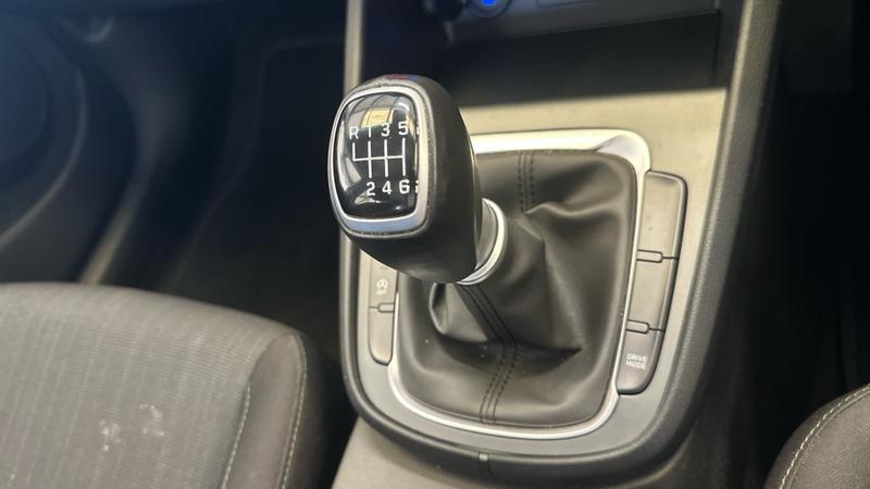 Hyundai KONA Photo cohere-3c7f3a7fd7034ce433046b61d08d427dff1a2d05.jpg