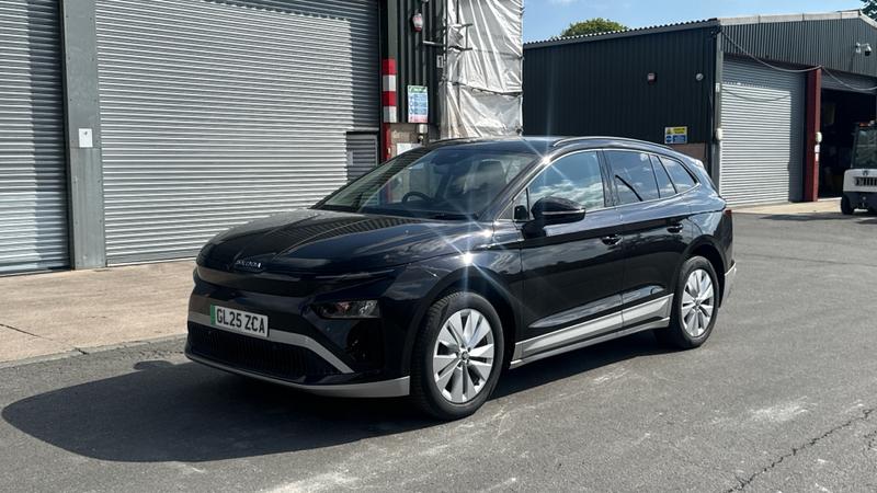 Skoda Enyaq Photo cohere-3ddef9bb9c4f5fe71b952ede8677b9266eb221f3.jpg