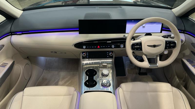 Genesis GV70 Photo cohere-3e1db9c30f56f436700bccc7dcfc84b73a62e9fd.jpg