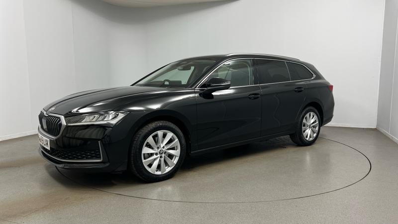 Skoda SUPERB Photo cohere-3e217c10ebca11833817de4395d477b4aa574e89.jpg
