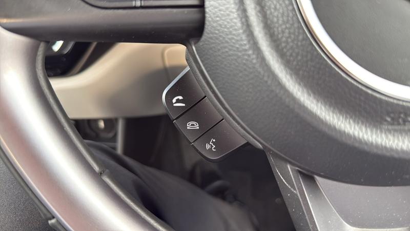 Suzuki SWIFT Photo cohere-3f6acdf03bcde164b07af2d73f7d8aed3e9835c8.jpg