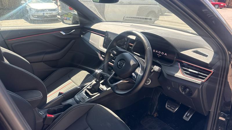 Skoda KAMIQ Photo cohere-3f6e2a2ad4d7fe6f8c2e7c9b0cd3feaa2c9e35ed.jpg