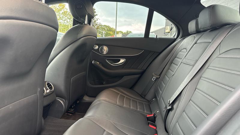 Mercedes-Benz C Class Photo cohere-402ed1df0aee5f099af861a71ad700d67f95d9f5.jpg