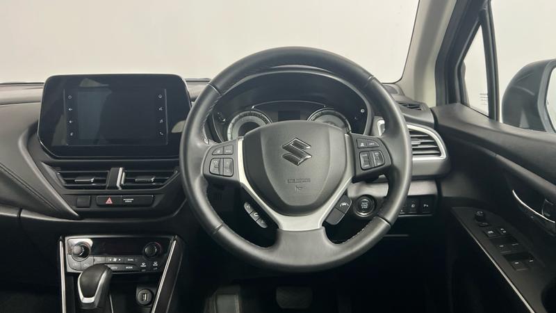 Suzuki S-CROSS Photo cohere-40350865d0bbdd152a3807bbadd161393a4fbe74.jpg