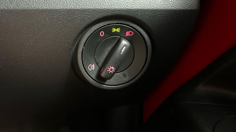 Volkswagen UP Photo cohere-40a2e4debe368d9e0bba3fa01c542f1e278882ac.jpg