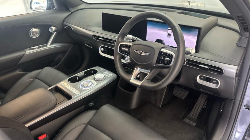 Genesis GV60 Photo cohere-40b27afdabf0c78f045f4c5bc2bfa9d12ee3eed1.jpg